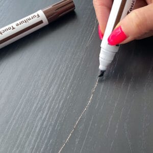 Møbelpenner Reparerer riper på gulv og skader på møbler