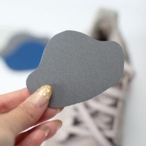 Reparer skoens hælkappe