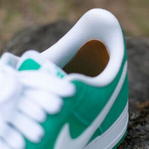 Reparer skoens hælkappe - Selvklebende lapper