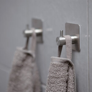 Selvheftende veggkrok i rustfritt stål